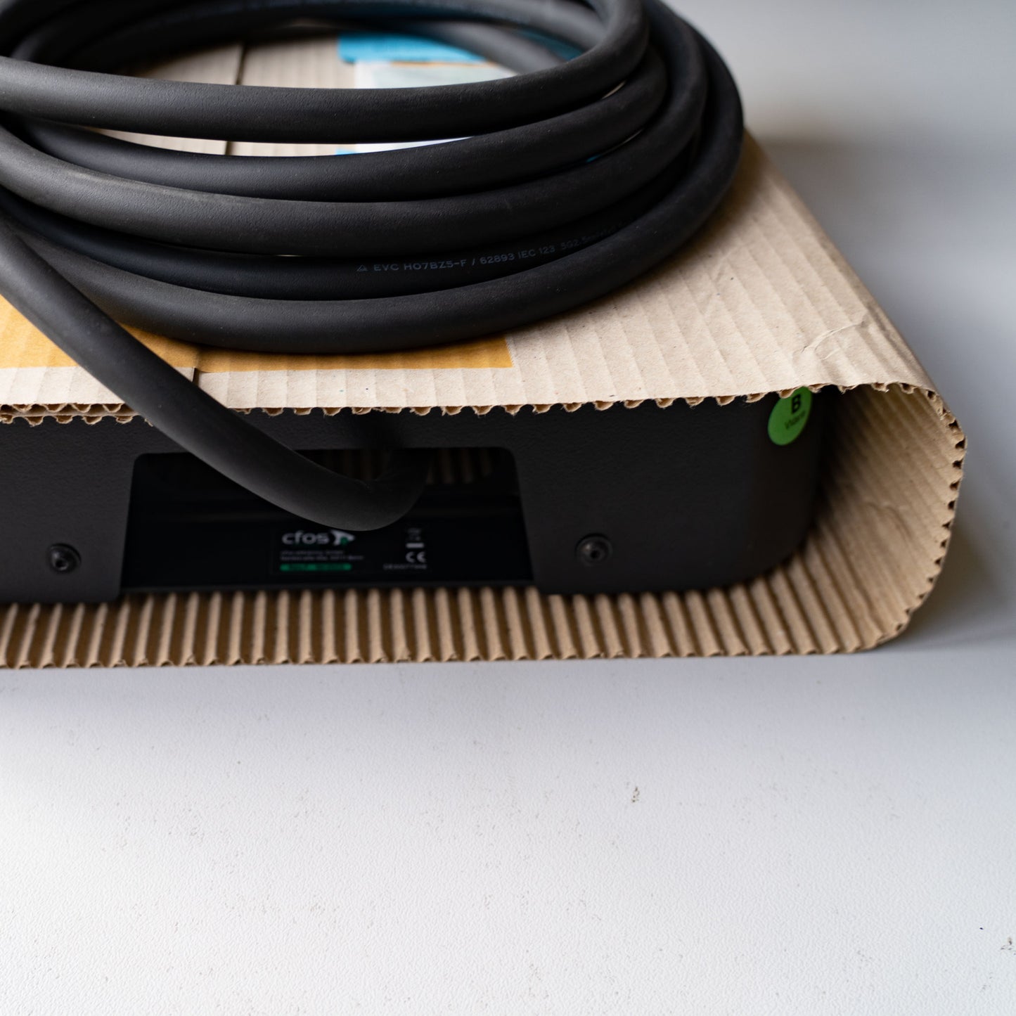Aus Retoure: cFos Power Brain Wallbox Solar 11kW, 7m Kabel, mit Sichtfenster