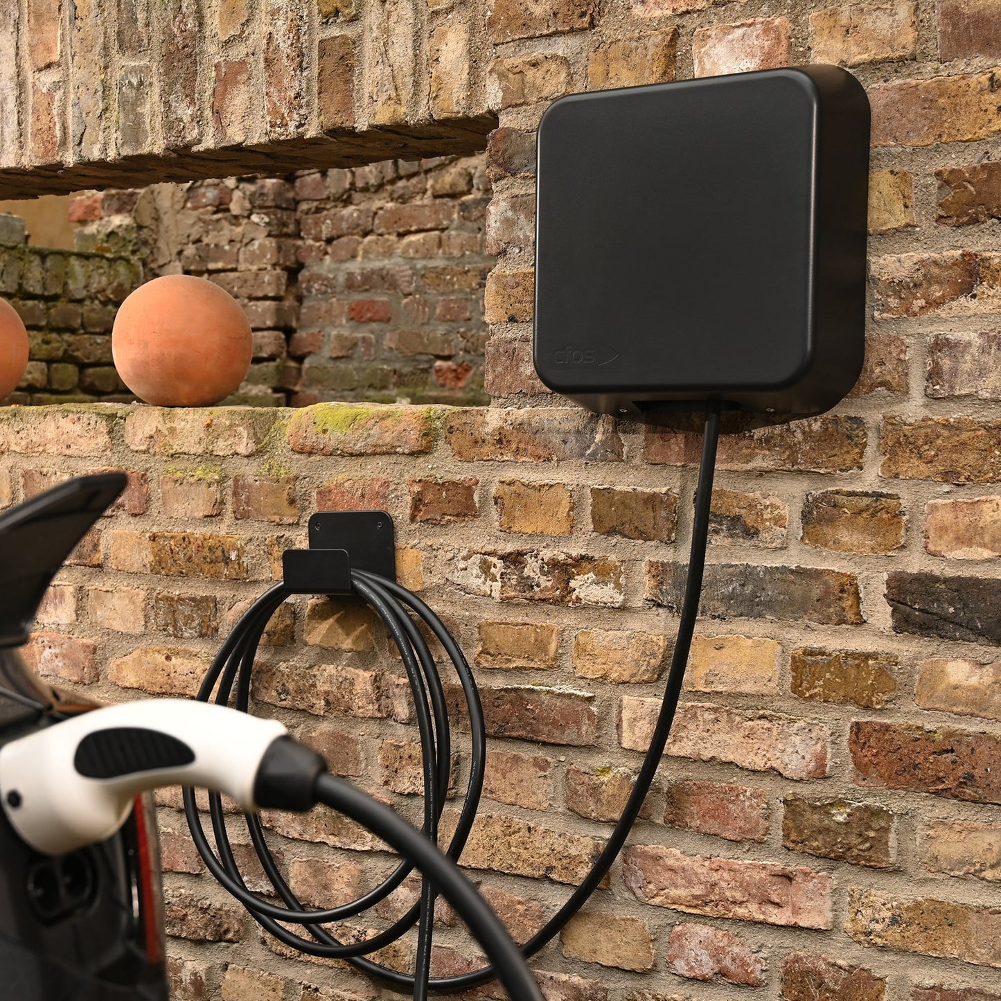 Aus Retoure: cFos Power Brain Wallbox Solar 11kW, 7m Kabel, mit Sichtfenster